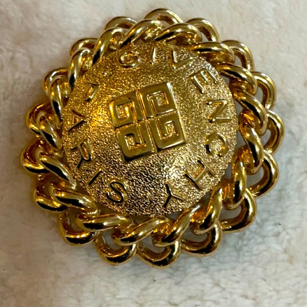 GIVENCHY Pin & Brooch